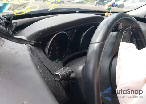 2017 Jaguar Xe 25T из США, поврежденный, VIN SAJAR4BG3HA975661